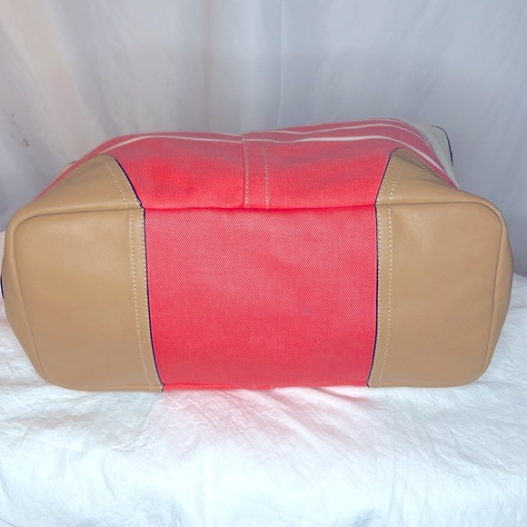 COACH HADLEY striped Coral and cream colored canvas large tote. - Picture 9 of 15